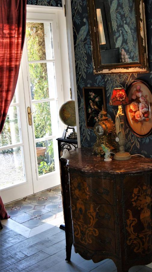 Bed and Breakfast Un Parfum De Violette Fourneville Екстер'єр фото