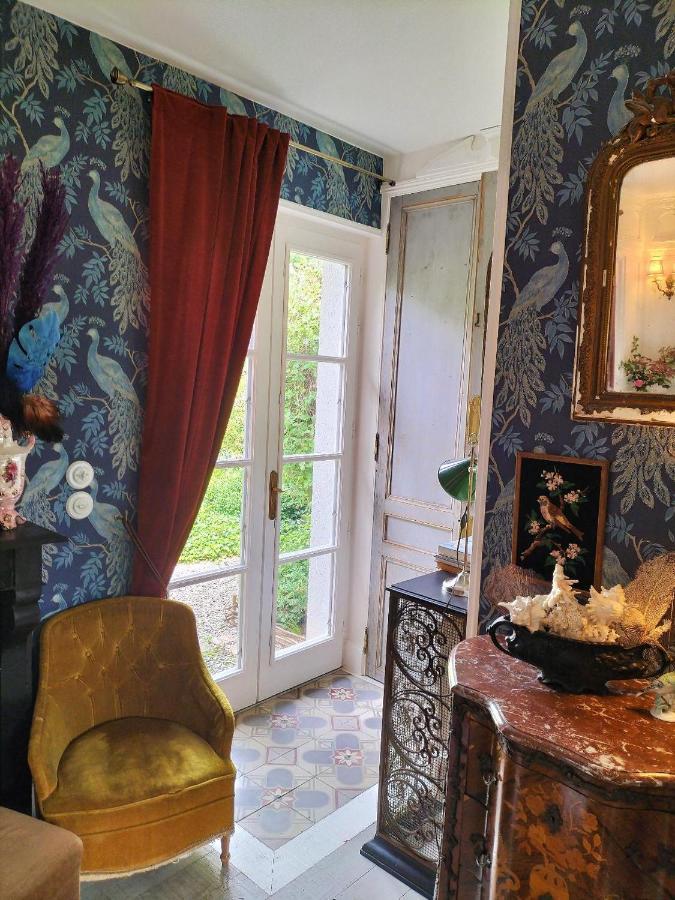 Bed and Breakfast Un Parfum De Violette Fourneville Екстер'єр фото